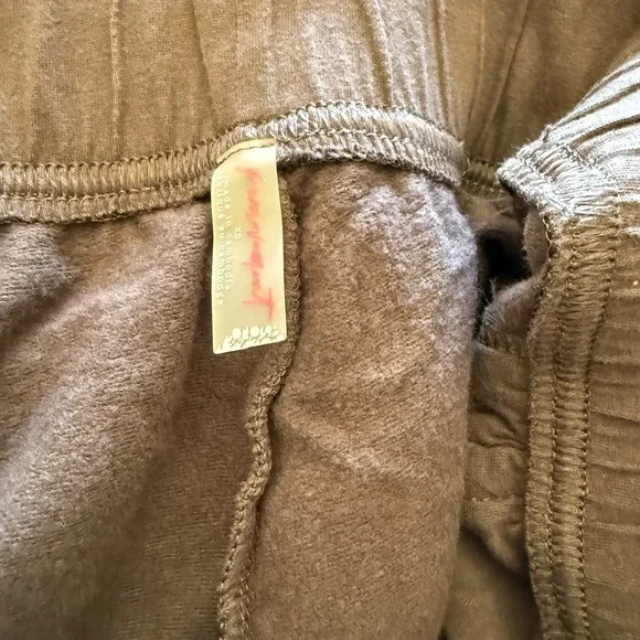 Free People Movement Where The Wind Blows Grey Fringe Jogger Sweatpants Size XS - Picture 9 of 13